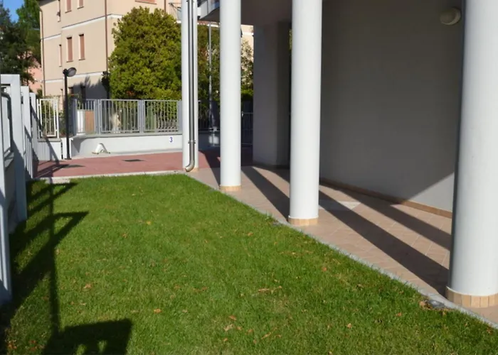 Apartman Bright Surrounded By Greenery Rosolina Mare