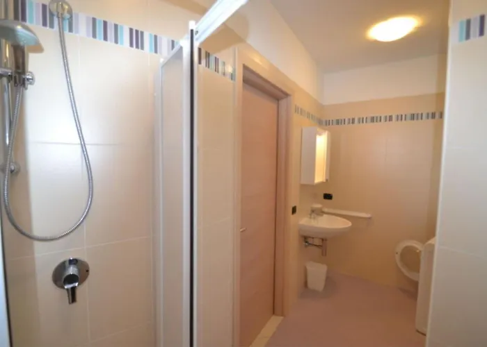 Bright Surrounded By Greenery Apartman *