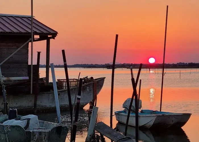 Bright Surrounded By Greenery アパート *