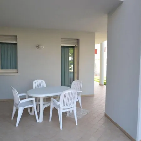Bright Surrounded By Greenery - Beahost Apartment *