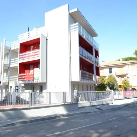 Bright Surrounded By Greenery * Розолина-Маре