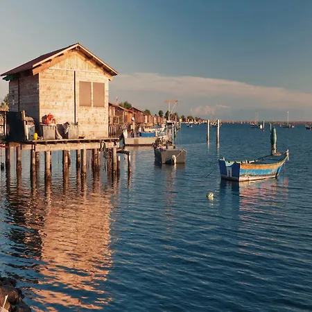 Bright Surrounded By Greenery Appartement Rosolina Mare