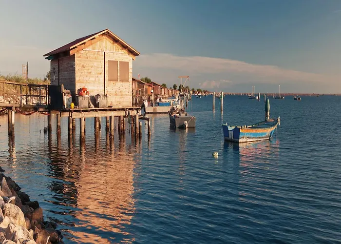 Bright Surrounded By Greenery Apartment Rosolina Mare